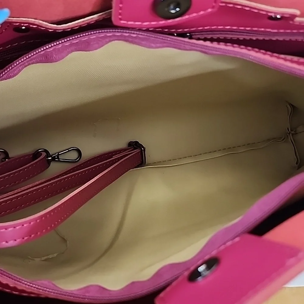 Pink Italian Leather Tote & Shoulder Bag - Picture 11 of 13